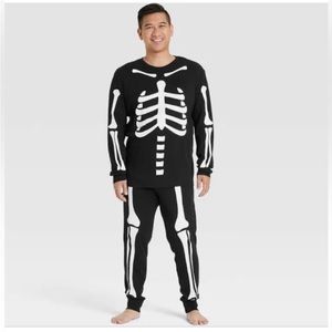 Target Halloween hyde eek black skeleton men’s family pajamas new